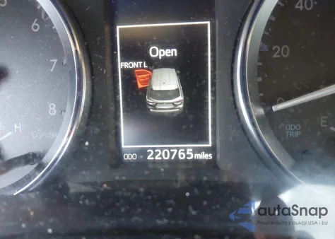 2015 Toyota Highlander Xle V6 z USA, uszkodzony, nr VIN 5TDJKRFHXFS110799